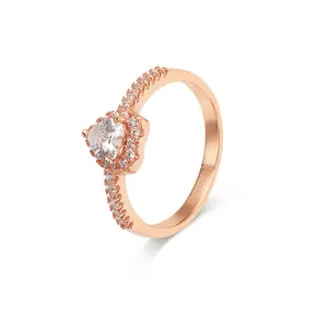 Offre Spéciale argent plaqué or glacé plein diamant coeur bague multicolore CZ cubique zircone coeur anneaux pour les femmes saint valentin