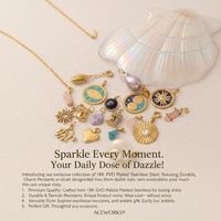 Stardust Everyday Delights | Pendentifs Breloques Quotidiennes Soleil Lune Étoile en Acier Inoxydable Durables Plaqué Or PVD 18K et Étanche