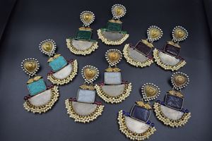 Pendientes de joyería india de doble tono dorado de diseño único, pendientes Jhumka para mujer - Product Image 6