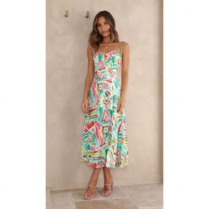 เดรสลำลองสำหรับผู้หญิงเดรสคล้องคอพิมพ์ลายดอกไม้งาน OEM ตามสั่ง - Product Image 5