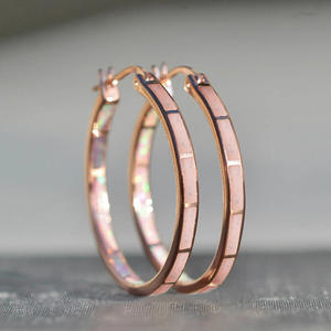 Pendientes de aro Dien Hoferv en oro rosa con incrustaciones de piedras rosas para mujer, joyería de moda. - Product Image 3