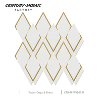 Carreaux de mosaïque diamantés designs jet d'eau marbre blanc losange poli usine de Thaïlande