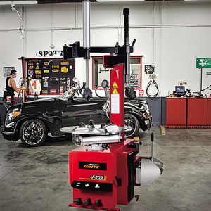 Machine <span class=keywords><strong>de</strong></span> montage <span class=keywords><strong>de</strong></span> <span class=keywords><strong>pneus</strong></span> semi-automatique, nouvelle, 12-26 pouces, changeur <span class=keywords><strong>de</strong></span> <span class=keywords><strong>pneus</strong></span> efficace, <span class=keywords><strong>changement</strong></span> <span class=keywords><strong>de</strong></span> <span class=keywords><strong>pneus</strong></span> rapide - Product Image 1