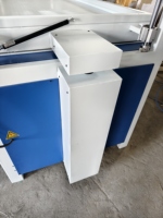 Nouvelle conception de machine à presser sous vide pour le revêtement en cuir PU et la restauration du tableau de bord, machine de thermoformage sous vide spéciale pour le tableau de bord de voiture