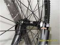 Vélo de montagne pour homme de bonne qualité, modèle en acier, 26 pouces, 21 vitesses, avec embouts de guidon