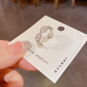 Anillo Abierto Geométrico de Diseño de Lujo con Circonita Hueca para <span class=keywords><strong>Mujer</strong></span>, Anillo de Dedo Personalizado Chapado <span class=keywords><strong>en</strong></span> <span class=keywords><strong>Oro</strong></span> Real, Venta al por Mayor - Product Image 5