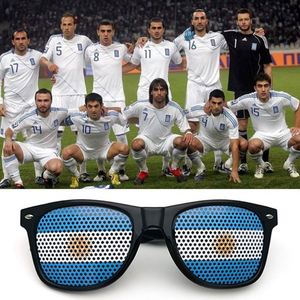Lunettes de supporter rétro en plastique pour coupes de football, sérigraphiées avec logo personnalisé, pour événements sportifs et fêtes, collection 2026, vente en gros - Product Image 6