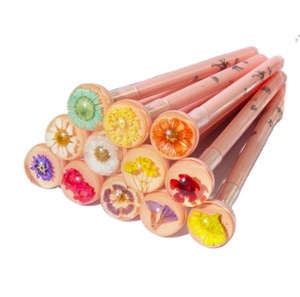 Résine incorporer des <span class=keywords><strong>insectes</strong></span> de fleurs séchées, des stylos à bille d'animaux qui brillent dans le noir Stylo d'écriture créatif pour étudiants - Product Image 1