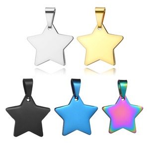 จี้สแตนเลสรูปดาว 5 สี สำหรับทุกเพศ  ขนาด 24x25 มม.  สามารถสลักได้  ขายส่ง - Product Image 1