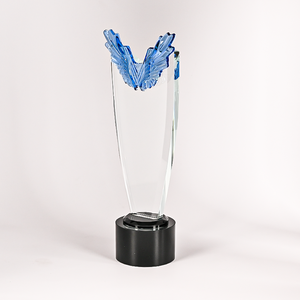 Trofeo de estrella de premios deportivos de cristal Liuli personalizado, corona <span class=keywords><strong>Globel</strong></span> con logotipo grabado, trofeo de Decoración de mesa - Product Image 3