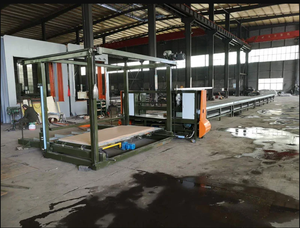 Máquina de pavimentación de madera contrachapada/Chapa/Máquina de prensado en caliente de madera contrachapada laminada/Trituradora industrial de troncos pequeños usados - Product Image 3