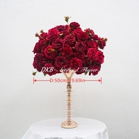 Boule de fleurs artificielle réaliste DKB de 50 cm, idéale pour les centres de table de mariage et les entreprises de location d'événements