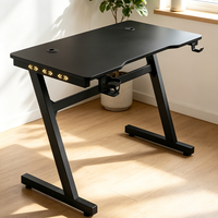 Nouveau bureau d'ordinateur moderne en forme de coin arrondi, noir, pour le gaming, avec lampe gaming, de haute qualité et à prix bas, vente en gros directe usine de Chine