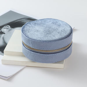 Caja de Joyería Redonda de Terciopelo con Cierre, Personalizable con Logotipo, en Oferta, de Alta Calidad, para Guardar Aretes y Collares, Ideal para Regalo - Product Image 4