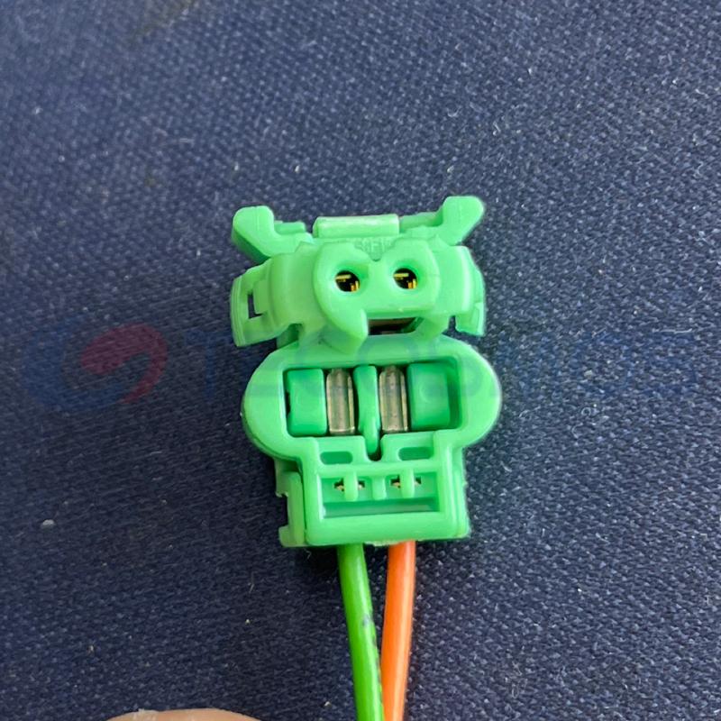 Car Connector For Land Rover green left slot of secondary sensor has two pins CT2-0161M-4