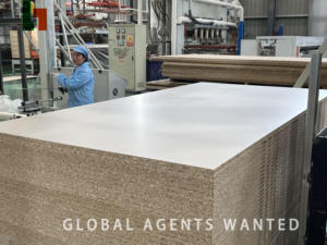 Tablero de Aglomerado/Partículas/Chapa de Madera Sintética con Revestimiento de Melamina Impermeable para Muebles Personalizados, Variante de Color Grano - Product Image 3