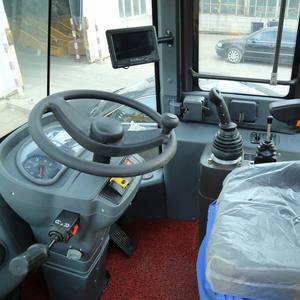 Minipala cingolata compatta cinese per impieghi gravosi, attrezzatura per pulizia stradale, con certificazione CE Euro5, in vendita - Product Image 2