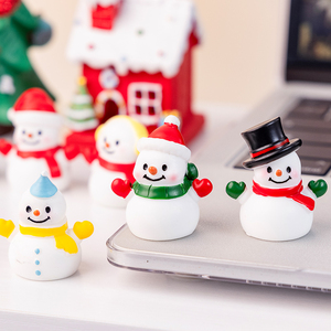 Muñeco de nieve de resina en miniatura de Navidad de invierno con sombrero, bufanda, guantes, juguete, Mini artesanías de resina, muñeco de nieve, accesorios de Decoración de mesa de jardín - Product Image 5
