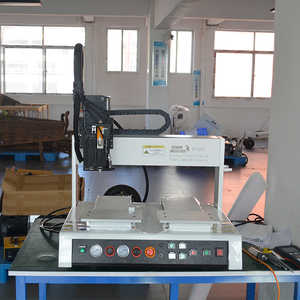 CNC 3-Achsen Doppelkopf <span class=keywords><strong>Mini</strong></span> Heißkleber AB-Kleber Schnelle Lieferung Hohe Präzision 1 Jahr Garantie Automatisierte Klebstoff-Dosiermaschine - Product Image 3