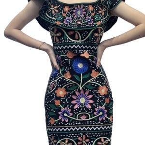 Vestido Elegante de Verano para Mujer, con Hombros Descubiertos, Bordado Vintage, Detalle Elástico, Nuevo, Ideal para Fiestas - Product Image 2