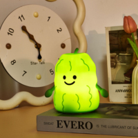 Lampe de bureau LED mignonne en forme de melon amer de dessin animé, rechargeable par USB, pour la décoration de chambre à coucher et comme veilleuse pour enfants