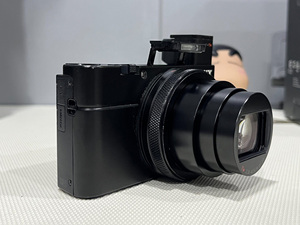 ราคาขายส่ง กล้อง Sony RX100 VI สภาพ 95% ความละเอียด 20.1MP ถ่ายวิดีโอ 4K ดีไซน์น้ำหนักเบา พกพาสะดวก - Product Image 6