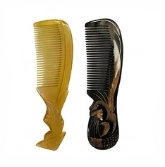 Peine de cuerno orgánico con logotipo personalizado al por mayor, peine profesional antiestático para desenredar el cabello, exportado desde Vietnam - Product Image 6