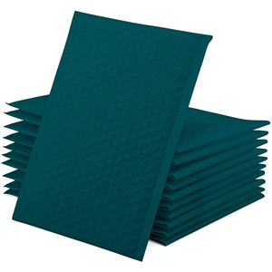 Bolsa de sobre gruesa de tamaño pequeño extra grande biodegradable personalizada buzón de <span class=keywords><strong>correos</strong></span> de espuma esmerilado mate con logotipo en relieve - Product Image 2