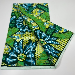 Véritable tissu wax pailleté de 6 yards pour chemises, idéal pour les imprimés wax et les pagne grand gliter. - Product Image 4