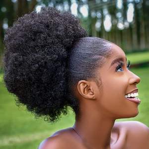 Extension de queue de cheval Afro Puff Drawstring <span class=keywords><strong>avec</strong></span> franges pour femmes noires Short Curly Clip in Wrap Updo Hairpiece - Product Image 3