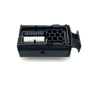 Connecteur électronique 40 broches mâle et femelle pour contrôleurs ECU Volkswagen BMW, plastique noir IP20, usage automobile - Product Image 2