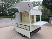Nouveau camion de nourriture électrique à 3 roues, style Piaggio Ape, bar mobile, chariot à bière, boissons, glaces, tricycle de vente ambulante à vendre