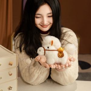 Boneka Kuda Plush 12cm, Dekorasi Tahun Baru Imlek 2026, Gantungan Kunci Kuda Merah untuk Hadiah Tahun Baru - Product Image 6