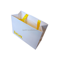 Sacs en papier blancs mats avec étiquette privée, vente en gros d'usine ZD-038, pour l'emballage des achats