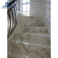 LX Escalier en colimaçon moderne de luxe Italie Calacatta Pierre de marbre blanc avec finition polie et rampe en malachite