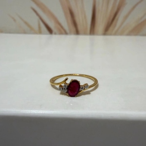 Bague torsadée en or 14 carats avec rubis naturel et diamants, bijou de fiançailles unique et empilable, cadeau pour femme, bague en or fin - Product Image 1