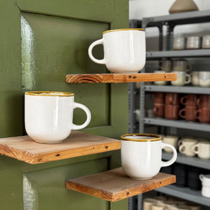 Tasses en céramique artisanale de grès haute qualité, finition nacrée, avec anse, 330 ml, compatibles four et micro-ondes, durables, sans danger pour les aliments, écologiques et réutilisables - Product Image 1