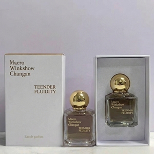ขั้นต่ำ 100 ชิ้น น้ำหอม EDP กลิ่นไม้หอมแบบกำหนดเองได้ กลิ่นหอมติดทนนานจากธรรมชาติ น้ำหอมสำหรับ<span class=keywords><strong>ผู้ชาย</strong></span> เหมาะสำหรับสำนักงานและธุรกิจ - Product Image 1