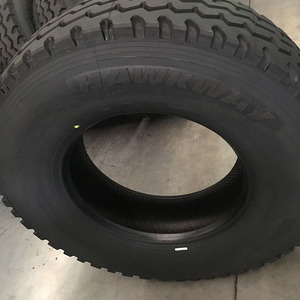 ยางรถบรรทุกคุณภาพสูง ได้รับการรับรองมาตรฐาน DOT ขนาด 11R22.5 11.00R20 TBR ยางเรเดียลสำหรับรถบรรทุกเชิงพาณิชย์ แบบมียางในและไม่มียางใน สำหรับทุกตำแหน่ง 11R22 - Product Image 1