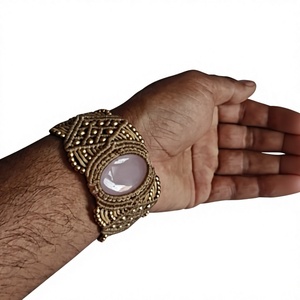 Brazalete de Aleación Chapado en Oro con Cuentas y Piedra de Cuarzo, Patrón Geométrico, Estilo Bohemia, Joyería Unisex - Product Image 1