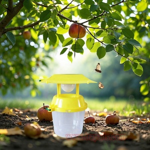 Piège à mites solaire en plastique solide pour jardin extérieur avec leurre phéromone pour le contrôle des mineurs de feuilles et des mites - Product Image 6
