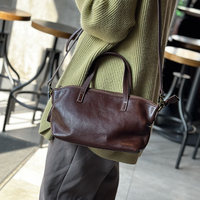 Tas Kulit Sapi Asli Berlogo Kustom, Model Boston Vintage untuk Wanita, Tas Selempang Kecil dengan Tali