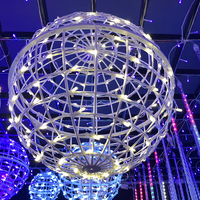 Boule de lanterne d'arbre suspendue de 20 cm à 50 cm avec globe de Noël LED, indice de protection IP65, pour la décoration de paysages, de rues, de jardins et de mariages