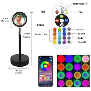 Lámpara LED Inteligente RGB con Control por Aplicación, Proyector de Arcoíris USB, Luz de Fondo para Pared, Luz Nocturna con Control Remoto Inalámbrico, Lámpara de Escritorio - Product Image 3
