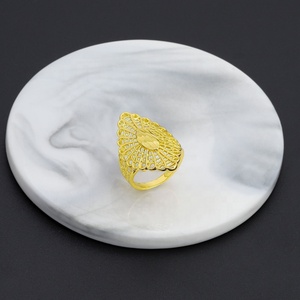 Bague de mariage tendance pour femme JXX en laiton plaqué or, bijoux ajourés à motif floral, accessoire de bijouterie pas cher - Product Image 5