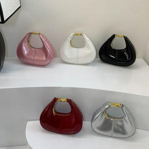 <span class=keywords><strong>2026</strong></span> Yeni Moda Kadın PU Deri Çantalar Hilal Şeklinde Tek Omuz Çantaları Kilitli - Product Image 1