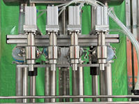 Ligne de production de remplissage automatique haute précision à 4 têtes pour le remplissage de savon liquide, de miel, de lotion corporelle et de lotion cosmétique
