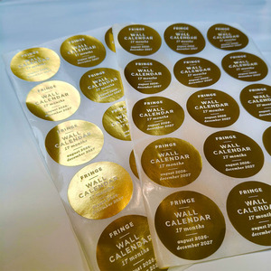 Autocollants ronds personnalisés en feuille d'or gaufrée, étiquettes imperméables à la chaleur pour bouteilles de vin et de boissons - Product Image 6