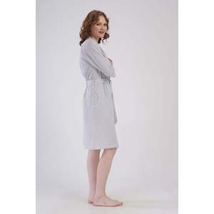 ชุดนอนผู้หญิงหรูหรา แขน 3/4 ระบายอากาศได้ดีและเซ็กซี่ ชุดคลุมแบบไม่มีสายรัด พร้อมโลโก้สั่งทำได้ ไซส์พลัส และลายพิมพ์เรียบ - Product Image 2