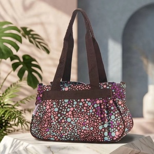 Sacs à <span class=keywords><strong>main</strong></span> pour femmes personnalisés, imperméables, imprimés fantaisie, nouveaux modèles, sacs à <span class=keywords><strong>main</strong></span> pour femmes personnalisés - Product Image 1
